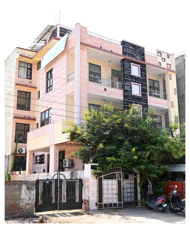 Sohanas Homestays- 2 Bhk Luxury Apartment Near Jaipur International Airport Eksteriør bilde